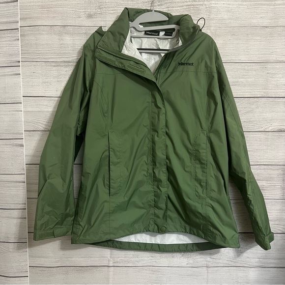 Marmot Jackets & Blazers - Marmot Womens Precip Rain Jacket Green - Size Large